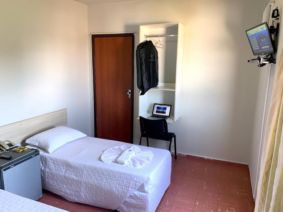 Hotel Cacula Londrina Kültér fotó