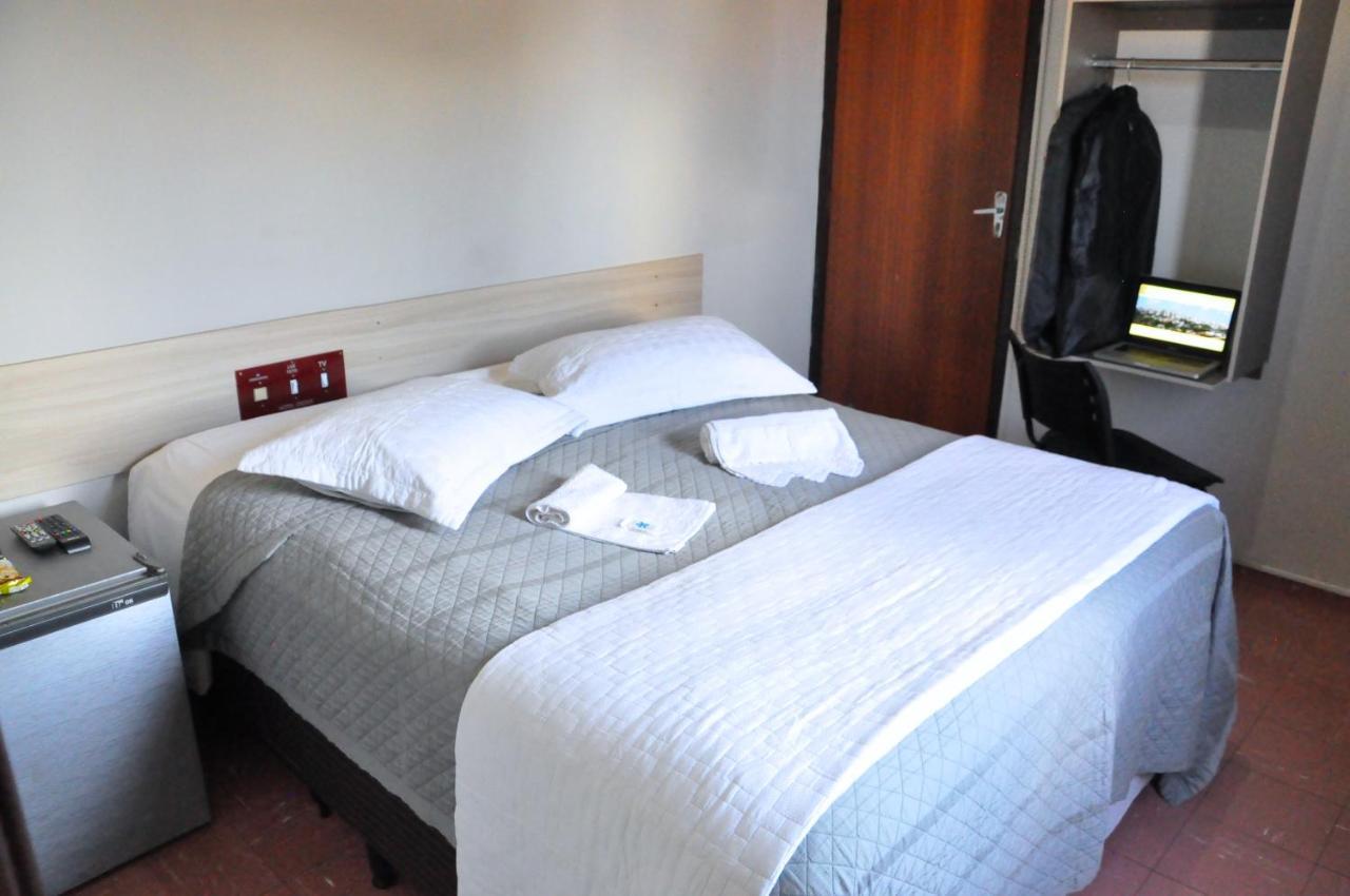 Hotel Cacula Londrina Kültér fotó